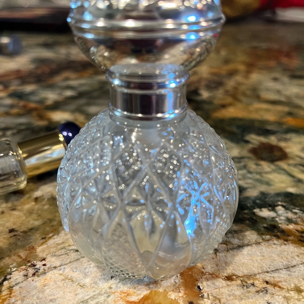 Empty 1.67oz spray perfume bottle and icicle shaped spray bottle. - Picture 8 of 8
